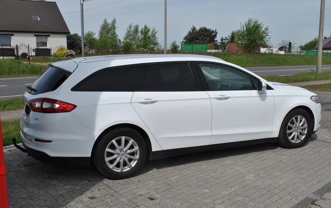 Ford Mondeo cena 39900 przebieg: 204833, rok produkcji 2016 z Węgrów małe 254